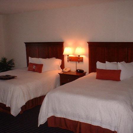 Hampton Inn פארמוויל מראה חיצוני תמונה