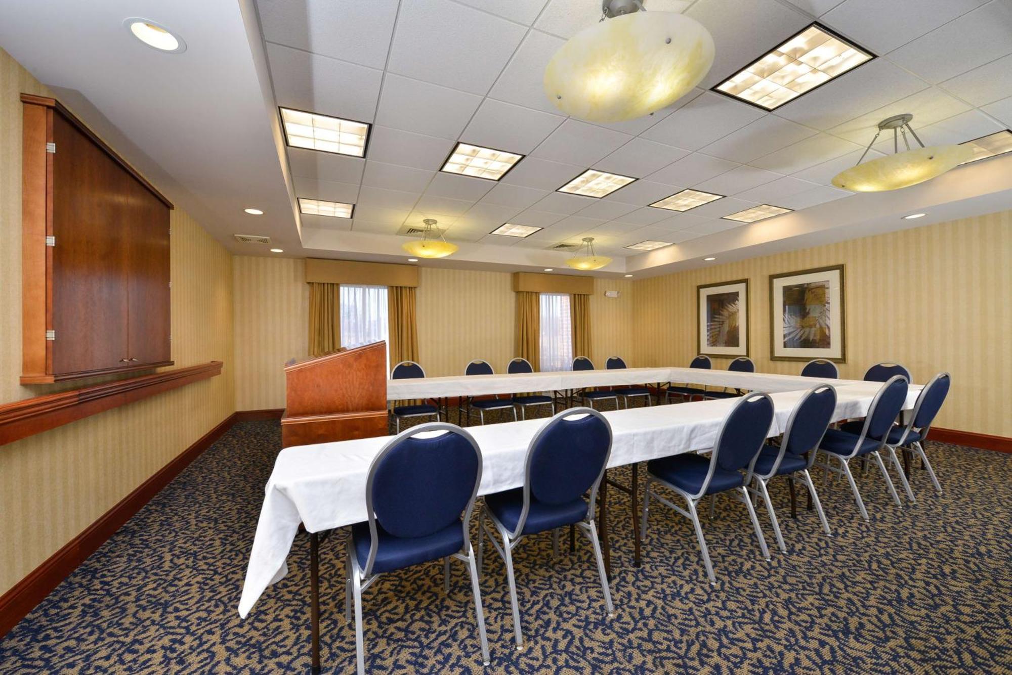Hampton Inn פארמוויל מראה חיצוני תמונה